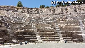 [P25] Amfiteatru antic Bodrum!  » foto by popescuionut
 - 
<span class="allrVoted glyphicon glyphicon-heart hidden" id="av526050"></span>
<a class="m-l-10 hidden" id="sv526050" onclick="voting_Foto_DelVot(,526050,3145)" role="button">șterge vot <span class="glyphicon glyphicon-remove"></span></a>
<a id="v9526050" class=" c-red"  onclick="voting_Foto_SetVot(526050)" role="button"><span class="glyphicon glyphicon-heart-empty"></span> <b>LIKE</b> = Votează poza</a> <img class="hidden"  id="f526050W9" src="/imagini/loader.gif" border="0" /><span class="AjErrMes hidden" id="e526050ErM"></span>