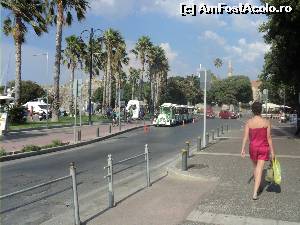 [P03] Am ajuns in Kos. Ce facem acum? In plan indepartat, puteti vedea minaretul Moscheei Gazi Hassan Pasha.  » foto by vega06
 - 
<span class="allrVoted glyphicon glyphicon-heart hidden" id="av635437"></span>
<a class="m-l-10 hidden" id="sv635437" onclick="voting_Foto_DelVot(,635437,3145)" role="button">șterge vot <span class="glyphicon glyphicon-remove"></span></a>
<a id="v9635437" class=" c-red"  onclick="voting_Foto_SetVot(635437)" role="button"><span class="glyphicon glyphicon-heart-empty"></span> <b>LIKE</b> = Votează poza</a> <img class="hidden"  id="f635437W9" src="/imagini/loader.gif" border="0" /><span class="AjErrMes hidden" id="e635437ErM"></span>