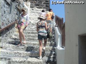 [P17] Suntem in Kos. Da’ acum ce mai facem? La plimbare prin Mandraki. Mergem la Manastirea Panagia Spilani urcand o scara ce nu se mai termina :))  » foto by vega06
 - 
<span class="allrVoted glyphicon glyphicon-heart hidden" id="av637695"></span>
<a class="m-l-10 hidden" id="sv637695" onclick="voting_Foto_DelVot(,637695,3145)" role="button">șterge vot <span class="glyphicon glyphicon-remove"></span></a>
<a id="v9637695" class=" c-red"  onclick="voting_Foto_SetVot(637695)" role="button"><span class="glyphicon glyphicon-heart-empty"></span> <b>LIKE</b> = Votează poza</a> <img class="hidden"  id="f637695W9" src="/imagini/loader.gif" border="0" /><span class="AjErrMes hidden" id="e637695ErM"></span>