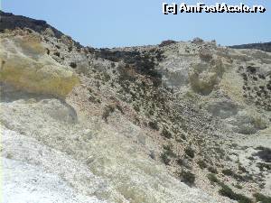 [P24] Suntem in Kos. Da’ acum ce mai facem? Am ajuns in caldera vulcanului.  » foto by vega06
 - 
<span class="allrVoted glyphicon glyphicon-heart hidden" id="av637702"></span>
<a class="m-l-10 hidden" id="sv637702" onclick="voting_Foto_DelVot(,637702,3145)" role="button">șterge vot <span class="glyphicon glyphicon-remove"></span></a>
<a id="v9637702" class=" c-red"  onclick="voting_Foto_SetVot(637702)" role="button"><span class="glyphicon glyphicon-heart-empty"></span> <b>LIKE</b> = Votează poza</a> <img class="hidden"  id="f637702W9" src="/imagini/loader.gif" border="0" /><span class="AjErrMes hidden" id="e637702ErM"></span>