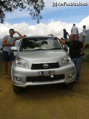 [P01] in dreapta Kardika si toyota' noastra' in bali » foto by andreea72
 - 
<span class="allrVoted glyphicon glyphicon-heart hidden" id="av502099"></span>
<a class="m-l-10 hidden" id="sv502099" onclick="voting_Foto_DelVot(,502099,3149)" role="button">șterge vot <span class="glyphicon glyphicon-remove"></span></a>
<a id="v9502099" class=" c-red"  onclick="voting_Foto_SetVot(502099)" role="button"><span class="glyphicon glyphicon-heart-empty"></span> <b>LIKE</b> = Votează poza</a> <img class="hidden"  id="f502099W9" src="/imagini/loader.gif" border="0" /><span class="AjErrMes hidden" id="e502099ErM"></span>