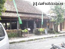 [P20] o cafenea in Ubud,unde am facut un scurt popas,pt. a ne mai racori un pic » foto by grecudoina
 - 
<span class="allrVoted glyphicon glyphicon-heart hidden" id="av310314"></span>
<a class="m-l-10 hidden" id="sv310314" onclick="voting_Foto_DelVot(,310314,3149)" role="button">șterge vot <span class="glyphicon glyphicon-remove"></span></a>
<a id="v9310314" class=" c-red"  onclick="voting_Foto_SetVot(310314)" role="button"><span class="glyphicon glyphicon-heart-empty"></span> <b>LIKE</b> = Votează poza</a> <img class="hidden"  id="f310314W9" src="/imagini/loader.gif" border="0" /><span class="AjErrMes hidden" id="e310314ErM"></span>