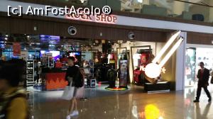 [P11] Ngurah Rai International Airport Denpasar » foto by robert
 - 
<span class="allrVoted glyphicon glyphicon-heart hidden" id="av712973"></span>
<a class="m-l-10 hidden" id="sv712973" onclick="voting_Foto_DelVot(,712973,3149)" role="button">șterge vot <span class="glyphicon glyphicon-remove"></span></a>
<a id="v9712973" class=" c-red"  onclick="voting_Foto_SetVot(712973)" role="button"><span class="glyphicon glyphicon-heart-empty"></span> <b>LIKE</b> = Votează poza</a> <img class="hidden"  id="f712973W9" src="/imagini/loader.gif" border="0" /><span class="AjErrMes hidden" id="e712973ErM"></span>