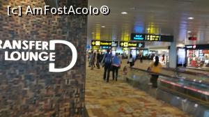 [P03] Changi Airport Singapore » foto by robert
 - 
<span class="allrVoted glyphicon glyphicon-heart hidden" id="av712965"></span>
<a class="m-l-10 hidden" id="sv712965" onclick="voting_Foto_DelVot(,712965,3149)" role="button">șterge vot <span class="glyphicon glyphicon-remove"></span></a>
<a id="v9712965" class=" c-red"  onclick="voting_Foto_SetVot(712965)" role="button"><span class="glyphicon glyphicon-heart-empty"></span> <b>LIKE</b> = Votează poza</a> <img class="hidden"  id="f712965W9" src="/imagini/loader.gif" border="0" /><span class="AjErrMes hidden" id="e712965ErM"></span>