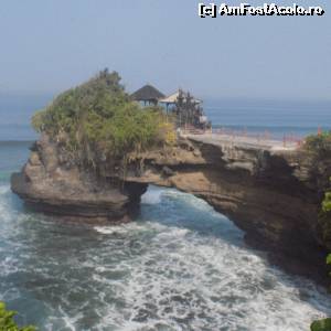 [P37] Tanah Lot » foto by monaserban
 - 
<span class="allrVoted glyphicon glyphicon-heart hidden" id="av643768"></span>
<a class="m-l-10 hidden" id="sv643768" onclick="voting_Foto_DelVot(,643768,3149)" role="button">șterge vot <span class="glyphicon glyphicon-remove"></span></a>
<a id="v9643768" class=" c-red"  onclick="voting_Foto_SetVot(643768)" role="button"><span class="glyphicon glyphicon-heart-empty"></span> <b>LIKE</b> = Votează poza</a> <img class="hidden"  id="f643768W9" src="/imagini/loader.gif" border="0" /><span class="AjErrMes hidden" id="e643768ErM"></span>