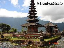 [P02] Bali-Pura Ulun » foto by adina05k
 - 
<span class="allrVoted glyphicon glyphicon-heart hidden" id="av14998"></span>
<a class="m-l-10 hidden" id="sv14998" onclick="voting_Foto_DelVot(,14998,3149)" role="button">șterge vot <span class="glyphicon glyphicon-remove"></span></a>
<a id="v914998" class=" c-red"  onclick="voting_Foto_SetVot(14998)" role="button"><span class="glyphicon glyphicon-heart-empty"></span> <b>LIKE</b> = Votează poza</a> <img class="hidden"  id="f14998W9" src="/imagini/loader.gif" border="0" /><span class="AjErrMes hidden" id="e14998ErM"></span>