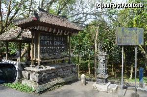 [P03] templul Tirta Empul » foto by zake
 - 
<span class="allrVoted glyphicon glyphicon-heart hidden" id="av680321"></span>
<a class="m-l-10 hidden" id="sv680321" onclick="voting_Foto_DelVot(,680321,3149)" role="button">șterge vot <span class="glyphicon glyphicon-remove"></span></a>
<a id="v9680321" class=" c-red"  onclick="voting_Foto_SetVot(680321)" role="button"><span class="glyphicon glyphicon-heart-empty"></span> <b>LIKE</b> = Votează poza</a> <img class="hidden"  id="f680321W9" src="/imagini/loader.gif" border="0" /><span class="AjErrMes hidden" id="e680321ErM"></span>
