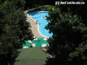 [P01] Piscina de la hotelul Ljuljak. Poza este facuta din camera de hotel.  » foto by costy neamt
 - 
<span class="allrVoted glyphicon glyphicon-heart hidden" id="av403044"></span>
<a class="m-l-10 hidden" id="sv403044" onclick="voting_Foto_DelVot(,403044,3151)" role="button">șterge vot <span class="glyphicon glyphicon-remove"></span></a>
<a id="v9403044" class=" c-red"  onclick="voting_Foto_SetVot(403044)" role="button"><span class="glyphicon glyphicon-heart-empty"></span> <b>LIKE</b> = Votează poza</a> <img class="hidden"  id="f403044W9" src="/imagini/loader.gif" border="0" /><span class="AjErrMes hidden" id="e403044ErM"></span>
