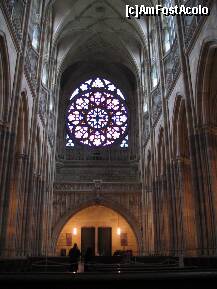 [P19] Catedrala Sf. Vitus-interiorul catedralei si Rose Window » foto by luciaoradea
 - 
<span class="allrVoted glyphicon glyphicon-heart hidden" id="av227535"></span>
<a class="m-l-10 hidden" id="sv227535" onclick="voting_Foto_DelVot(,227535,3167)" role="button">șterge vot <span class="glyphicon glyphicon-remove"></span></a>
<a id="v9227535" class=" c-red"  onclick="voting_Foto_SetVot(227535)" role="button"><span class="glyphicon glyphicon-heart-empty"></span> <b>LIKE</b> = Votează poza</a> <img class="hidden"  id="f227535W9" src="/imagini/loader.gif" border="0" /><span class="AjErrMes hidden" id="e227535ErM"></span>