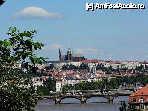 [P35] Vedere de ansamblu asupra Pragăi pe vreme frumoasă.  » foto by ariciu*
 - 
<span class="allrVoted glyphicon glyphicon-heart hidden" id="av427408"></span>
<a class="m-l-10 hidden" id="sv427408" onclick="voting_Foto_DelVot(,427408,3167)" role="button">șterge vot <span class="glyphicon glyphicon-remove"></span></a>
<a id="v9427408" class=" c-red"  onclick="voting_Foto_SetVot(427408)" role="button"><span class="glyphicon glyphicon-heart-empty"></span> <b>LIKE</b> = Votează poza</a> <img class="hidden"  id="f427408W9" src="/imagini/loader.gif" border="0" /><span class="AjErrMes hidden" id="e427408ErM"></span>