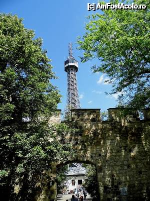 [P40] Turnul Petrin, un Tour Eiffel în miniatură.  » foto by ariciu*
 - 
<span class="allrVoted glyphicon glyphicon-heart hidden" id="av427413"></span>
<a class="m-l-10 hidden" id="sv427413" onclick="voting_Foto_DelVot(,427413,3167)" role="button">șterge vot <span class="glyphicon glyphicon-remove"></span></a>
<a id="v9427413" class=" c-red"  onclick="voting_Foto_SetVot(427413)" role="button"><span class="glyphicon glyphicon-heart-empty"></span> <b>LIKE</b> = Votează poza</a> <img class="hidden"  id="f427413W9" src="/imagini/loader.gif" border="0" /><span class="AjErrMes hidden" id="e427413ErM"></span>