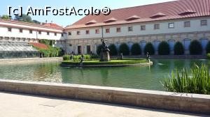 [P17] Altă imagine cu lacul de la Palatul şi Grădinile Wallenstein din oraşul Praga, Cehia.  » foto by traian.leuca †
 - 
<span class="allrVoted glyphicon glyphicon-heart hidden" id="av801032"></span>
<a class="m-l-10 hidden" id="sv801032" onclick="voting_Foto_DelVot(,801032,3167)" role="button">șterge vot <span class="glyphicon glyphicon-remove"></span></a>
<a id="v9801032" class=" c-red"  onclick="voting_Foto_SetVot(801032)" role="button"><span class="glyphicon glyphicon-heart-empty"></span> <b>LIKE</b> = Votează poza</a> <img class="hidden"  id="f801032W9" src="/imagini/loader.gif" border="0" /><span class="AjErrMes hidden" id="e801032ErM"></span>