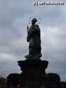 [P09] Praga - statuia preotului Ioan Nepomuck de pe podul Carol. Cel care a nascut legenda ” martirului Limbii ”. » foto by Diaura*
 - 
<span class="allrVoted glyphicon glyphicon-heart hidden" id="av288912"></span>
<a class="m-l-10 hidden" id="sv288912" onclick="voting_Foto_DelVot(,288912,3167)" role="button">șterge vot <span class="glyphicon glyphicon-remove"></span></a>
<a id="v9288912" class=" c-red"  onclick="voting_Foto_SetVot(288912)" role="button"><span class="glyphicon glyphicon-heart-empty"></span> <b>LIKE</b> = Votează poza</a> <img class="hidden"  id="f288912W9" src="/imagini/loader.gif" border="0" /><span class="AjErrMes hidden" id="e288912ErM"></span>