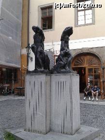 [P05] Tyn - statuie in fata Palatului Granovsky » foto by Pragheza_Gotica
 - 
<span class="allrVoted glyphicon glyphicon-heart hidden" id="av459174"></span>
<a class="m-l-10 hidden" id="sv459174" onclick="voting_Foto_DelVot(,459174,3167)" role="button">șterge vot <span class="glyphicon glyphicon-remove"></span></a>
<a id="v9459174" class=" c-red"  onclick="voting_Foto_SetVot(459174)" role="button"><span class="glyphicon glyphicon-heart-empty"></span> <b>LIKE</b> = Votează poza</a> <img class="hidden"  id="f459174W9" src="/imagini/loader.gif" border="0" /><span class="AjErrMes hidden" id="e459174ErM"></span>