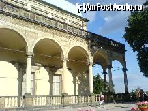 [P02] Belvedere - Coloanele Palatului de Vara » foto by Pragheza_Gotica
 - 
<span class="allrVoted glyphicon glyphicon-heart hidden" id="av460661"></span>
<a class="m-l-10 hidden" id="sv460661" onclick="voting_Foto_DelVot(,460661,3167)" role="button">șterge vot <span class="glyphicon glyphicon-remove"></span></a>
<a id="v9460661" class=" c-red"  onclick="voting_Foto_SetVot(460661)" role="button"><span class="glyphicon glyphicon-heart-empty"></span> <b>LIKE</b> = Votează poza</a> <img class="hidden"  id="f460661W9" src="/imagini/loader.gif" border="0" /><span class="AjErrMes hidden" id="e460661ErM"></span>
