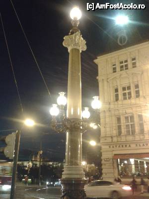 [P16] Praga, Teatrul National, stalp de iluminat cu stil. In the Twilight Zone » foto by Pragheza_Gotica
 - 
<span class="allrVoted glyphicon glyphicon-heart hidden" id="av478968"></span>
<a class="m-l-10 hidden" id="sv478968" onclick="voting_Foto_DelVot(,478968,3167)" role="button">șterge vot <span class="glyphicon glyphicon-remove"></span></a>
<a id="v9478968" class=" c-red"  onclick="voting_Foto_SetVot(478968)" role="button"><span class="glyphicon glyphicon-heart-empty"></span> <b>LIKE</b> = Votează poza</a> <img class="hidden"  id="f478968W9" src="/imagini/loader.gif" border="0" /><span class="AjErrMes hidden" id="e478968ErM"></span>