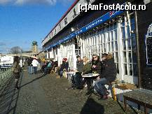 [P04] Praga - Malurile Vltavei - Restaurant Vltava - Perechi la soare in Ianuarie » foto by Pragheza_Gotica
 - 
<span class="allrVoted glyphicon glyphicon-heart hidden" id="av491633"></span>
<a class="m-l-10 hidden" id="sv491633" onclick="voting_Foto_DelVot(,491633,3167)" role="button">șterge vot <span class="glyphicon glyphicon-remove"></span></a>
<a id="v9491633" class=" c-red"  onclick="voting_Foto_SetVot(491633)" role="button"><span class="glyphicon glyphicon-heart-empty"></span> <b>LIKE</b> = Votează poza</a> <img class="hidden"  id="f491633W9" src="/imagini/loader.gif" border="0" /><span class="AjErrMes hidden" id="e491633ErM"></span>