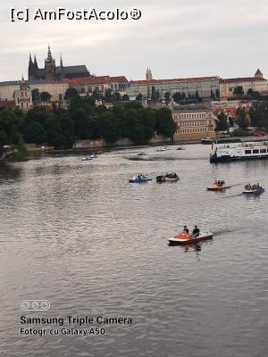 [P17] Vltava saluta Hradul. » foto by cristian sava
 - 
<span class="allrVoted glyphicon glyphicon-heart hidden" id="av1243873"></span>
<a class="m-l-10 hidden" id="sv1243873" onclick="voting_Foto_DelVot(,1243873,3167)" role="button">șterge vot <span class="glyphicon glyphicon-remove"></span></a>
<a id="v91243873" class=" c-red"  onclick="voting_Foto_SetVot(1243873)" role="button"><span class="glyphicon glyphicon-heart-empty"></span> <b>LIKE</b> = Votează poza</a> <img class="hidden"  id="f1243873W9" src="/imagini/loader.gif" border="0" /><span class="AjErrMes hidden" id="e1243873ErM"></span>