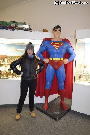 [P39] Toy Museum » foto by Roxelly
 - 
<span class="allrVoted glyphicon glyphicon-heart hidden" id="av658263"></span>
<a class="m-l-10 hidden" id="sv658263" onclick="voting_Foto_DelVot(,658263,3167)" role="button">șterge vot <span class="glyphicon glyphicon-remove"></span></a>
<a id="v9658263" class=" c-red"  onclick="voting_Foto_SetVot(658263)" role="button"><span class="glyphicon glyphicon-heart-empty"></span> <b>LIKE</b> = Votează poza</a> <img class="hidden"  id="f658263W9" src="/imagini/loader.gif" border="0" /><span class="AjErrMes hidden" id="e658263ErM"></span>