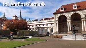 [P47] Palatul și grădina Wallenstein » foto by Carmen Ion
 - 
<span class="allrVoted glyphicon glyphicon-heart hidden" id="av1286184"></span>
<a class="m-l-10 hidden" id="sv1286184" onclick="voting_Foto_DelVot(,1286184,3167)" role="button">șterge vot <span class="glyphicon glyphicon-remove"></span></a>
<a id="v91286184" class=" c-red"  onclick="voting_Foto_SetVot(1286184)" role="button"><span class="glyphicon glyphicon-heart-empty"></span> <b>LIKE</b> = Votează poza</a> <img class="hidden"  id="f1286184W9" src="/imagini/loader.gif" border="0" /><span class="AjErrMes hidden" id="e1286184ErM"></span>