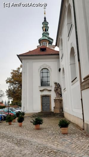 [P11] Mănăstirea Strahov - biserica » foto by Carmen Ion
 - 
<span class="allrVoted glyphicon glyphicon-heart hidden" id="av1286434"></span>
<a class="m-l-10 hidden" id="sv1286434" onclick="voting_Foto_DelVot(,1286434,3167)" role="button">șterge vot <span class="glyphicon glyphicon-remove"></span></a>
<a id="v91286434" class=" c-red"  onclick="voting_Foto_SetVot(1286434)" role="button"><span class="glyphicon glyphicon-heart-empty"></span> <b>LIKE</b> = Votează poza</a> <img class="hidden"  id="f1286434W9" src="/imagini/loader.gif" border="0" /><span class="AjErrMes hidden" id="e1286434ErM"></span>