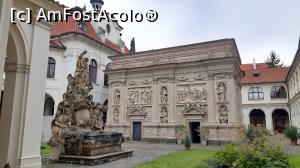 [P33] Loreta - Santa Casa » foto by Carmen Ion
 - 
<span class="allrVoted glyphicon glyphicon-heart hidden" id="av1286456"></span>
<a class="m-l-10 hidden" id="sv1286456" onclick="voting_Foto_DelVot(,1286456,3167)" role="button">șterge vot <span class="glyphicon glyphicon-remove"></span></a>
<a id="v91286456" class=" c-red"  onclick="voting_Foto_SetVot(1286456)" role="button"><span class="glyphicon glyphicon-heart-empty"></span> <b>LIKE</b> = Votează poza</a> <img class="hidden"  id="f1286456W9" src="/imagini/loader.gif" border="0" /><span class="AjErrMes hidden" id="e1286456ErM"></span>