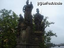 [P25] Alt grup statuar de pe Podul Carol » foto by ileanaxperta*
 - 
<span class="allrVoted glyphicon glyphicon-heart hidden" id="av260134"></span>
<a class="m-l-10 hidden" id="sv260134" onclick="voting_Foto_DelVot(,260134,3167)" role="button">șterge vot <span class="glyphicon glyphicon-remove"></span></a>
<a id="v9260134" class=" c-red"  onclick="voting_Foto_SetVot(260134)" role="button"><span class="glyphicon glyphicon-heart-empty"></span> <b>LIKE</b> = Votează poza</a> <img class="hidden"  id="f260134W9" src="/imagini/loader.gif" border="0" /><span class="AjErrMes hidden" id="e260134ErM"></span>