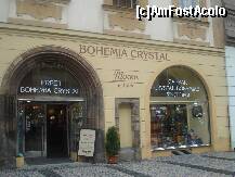 [P35] Unul din multele magazine cu cristal de Bohemia » foto by ileanaxperta*
 - 
<span class="allrVoted glyphicon glyphicon-heart hidden" id="av260144"></span>
<a class="m-l-10 hidden" id="sv260144" onclick="voting_Foto_DelVot(,260144,3167)" role="button">șterge vot <span class="glyphicon glyphicon-remove"></span></a>
<a id="v9260144" class=" c-red"  onclick="voting_Foto_SetVot(260144)" role="button"><span class="glyphicon glyphicon-heart-empty"></span> <b>LIKE</b> = Votează poza</a> <img class="hidden"  id="f260144W9" src="/imagini/loader.gif" border="0" /><span class="AjErrMes hidden" id="e260144ErM"></span>