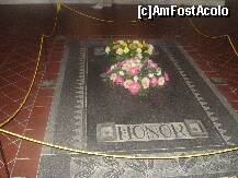 [P55] Cripta din interiorul monumentului » foto by ileanaxperta*
 - 
<span class="allrVoted glyphicon glyphicon-heart hidden" id="av260174"></span>
<a class="m-l-10 hidden" id="sv260174" onclick="voting_Foto_DelVot(,260174,3167)" role="button">șterge vot <span class="glyphicon glyphicon-remove"></span></a>
<a id="v9260174" class=" c-red"  onclick="voting_Foto_SetVot(260174)" role="button"><span class="glyphicon glyphicon-heart-empty"></span> <b>LIKE</b> = Votează poza</a> <img class="hidden"  id="f260174W9" src="/imagini/loader.gif" border="0" /><span class="AjErrMes hidden" id="e260174ErM"></span>