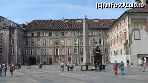 [P46] Castelul Praga-una din curtile interioare » foto by Camelia19
 - 
<span class="allrVoted glyphicon glyphicon-heart hidden" id="av623203"></span>
<a class="m-l-10 hidden" id="sv623203" onclick="voting_Foto_DelVot(,623203,3167)" role="button">șterge vot <span class="glyphicon glyphicon-remove"></span></a>
<a id="v9623203" class=" c-red"  onclick="voting_Foto_SetVot(623203)" role="button"><span class="glyphicon glyphicon-heart-empty"></span> <b>LIKE</b> = Votează poza</a> <img class="hidden"  id="f623203W9" src="/imagini/loader.gif" border="0" /><span class="AjErrMes hidden" id="e623203ErM"></span>
