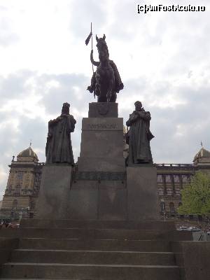 [P56] Statuia Sf. Wenceslas » foto by Camelia19
 - 
<span class="allrVoted glyphicon glyphicon-heart hidden" id="av623213"></span>
<a class="m-l-10 hidden" id="sv623213" onclick="voting_Foto_DelVot(,623213,3167)" role="button">șterge vot <span class="glyphicon glyphicon-remove"></span></a>
<a id="v9623213" class=" c-red"  onclick="voting_Foto_SetVot(623213)" role="button"><span class="glyphicon glyphicon-heart-empty"></span> <b>LIKE</b> = Votează poza</a> <img class="hidden"  id="f623213W9" src="/imagini/loader.gif" border="0" /><span class="AjErrMes hidden" id="e623213ErM"></span>