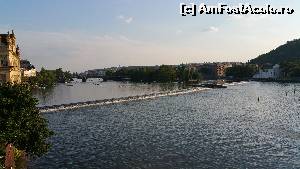 [P06] Vltava de pe Podul lui Carol » foto by Sindrom
 - 
<span class="allrVoted glyphicon glyphicon-heart hidden" id="av672365"></span>
<a class="m-l-10 hidden" id="sv672365" onclick="voting_Foto_DelVot(,672365,3167)" role="button">șterge vot <span class="glyphicon glyphicon-remove"></span></a>
<a id="v9672365" class=" c-red"  onclick="voting_Foto_SetVot(672365)" role="button"><span class="glyphicon glyphicon-heart-empty"></span> <b>LIKE</b> = Votează poza</a> <img class="hidden"  id="f672365W9" src="/imagini/loader.gif" border="0" /><span class="AjErrMes hidden" id="e672365ErM"></span>