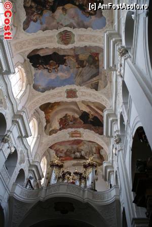 [P12] Biserica Sf. Tomas. Orga şi picturi pe tavan.  » foto by Costi
 - 
<span class="allrVoted glyphicon glyphicon-heart hidden" id="av386956"></span>
<a class="m-l-10 hidden" id="sv386956" onclick="voting_Foto_DelVot(,386956,3167)" role="button">șterge vot <span class="glyphicon glyphicon-remove"></span></a>
<a id="v9386956" class=" c-red"  onclick="voting_Foto_SetVot(386956)" role="button"><span class="glyphicon glyphicon-heart-empty"></span> <b>LIKE</b> = Votează poza</a> <img class="hidden"  id="f386956W9" src="/imagini/loader.gif" border="0" /><span class="AjErrMes hidden" id="e386956ErM"></span>