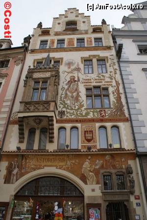 [P19] Casa A. Storch, din Piaţa Oraşului Vechi, decorată cu picturi Renaissance din secolul al XIX-lea.  » foto by Costi
 - 
<span class="allrVoted glyphicon glyphicon-heart hidden" id="av386963"></span>
<a class="m-l-10 hidden" id="sv386963" onclick="voting_Foto_DelVot(,386963,3167)" role="button">șterge vot <span class="glyphicon glyphicon-remove"></span></a>
<a id="v9386963" class=" c-red"  onclick="voting_Foto_SetVot(386963)" role="button"><span class="glyphicon glyphicon-heart-empty"></span> <b>LIKE</b> = Votează poza</a> <img class="hidden"  id="f386963W9" src="/imagini/loader.gif" border="0" /><span class="AjErrMes hidden" id="e386963ErM"></span>