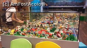 [P15] Din Muzeul Lego » foto by ams
 - 
<span class="allrVoted glyphicon glyphicon-heart hidden" id="av888714"></span>
<a class="m-l-10 hidden" id="sv888714" onclick="voting_Foto_DelVot(,888714,3167)" role="button">șterge vot <span class="glyphicon glyphicon-remove"></span></a>
<a id="v9888714" class=" c-red"  onclick="voting_Foto_SetVot(888714)" role="button"><span class="glyphicon glyphicon-heart-empty"></span> <b>LIKE</b> = Votează poza</a> <img class="hidden"  id="f888714W9" src="/imagini/loader.gif" border="0" /><span class="AjErrMes hidden" id="e888714ErM"></span>