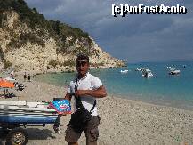 [P21] Un grec autentic!Dorea sa ne vanda bilete pentru croaziera » foto by georgiana
 - 
<span class="allrVoted glyphicon glyphicon-heart hidden" id="av274491"></span>
<a class="m-l-10 hidden" id="sv274491" onclick="voting_Foto_DelVot(,274491,3173)" role="button">șterge vot <span class="glyphicon glyphicon-remove"></span></a>
<a id="v9274491" class=" c-red"  onclick="voting_Foto_SetVot(274491)" role="button"><span class="glyphicon glyphicon-heart-empty"></span> <b>LIKE</b> = Votează poza</a> <img class="hidden"  id="f274491W9" src="/imagini/loader.gif" border="0" /><span class="AjErrMes hidden" id="e274491ErM"></span>