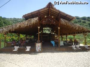 [P15] taverna în Meganisi » foto by marocanu21
 - 
<span class="allrVoted glyphicon glyphicon-heart hidden" id="av559336"></span>
<a class="m-l-10 hidden" id="sv559336" onclick="voting_Foto_DelVot(,559336,3173)" role="button">șterge vot <span class="glyphicon glyphicon-remove"></span></a>
<a id="v9559336" class=" c-red"  onclick="voting_Foto_SetVot(559336)" role="button"><span class="glyphicon glyphicon-heart-empty"></span> <b>LIKE</b> = Votează poza</a> <img class="hidden"  id="f559336W9" src="/imagini/loader.gif" border="0" /><span class="AjErrMes hidden" id="e559336ErM"></span>