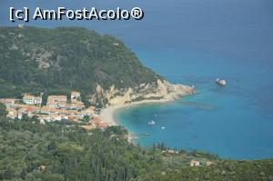 [P10] Staţiunea Agios Nikita  văzută din drumul principal ce duce la Vasiliki. Insula Lefkada, Grecia. » foto by traian.leuca †
 - 
<span class="allrVoted glyphicon glyphicon-heart hidden" id="av1055072"></span>
<a class="m-l-10 hidden" id="sv1055072" onclick="voting_Foto_DelVot(,1055072,3173)" role="button">șterge vot <span class="glyphicon glyphicon-remove"></span></a>
<a id="v91055072" class=" c-red"  onclick="voting_Foto_SetVot(1055072)" role="button"><span class="glyphicon glyphicon-heart-empty"></span> <b>LIKE</b> = Votează poza</a> <img class="hidden"  id="f1055072W9" src="/imagini/loader.gif" border="0" /><span class="AjErrMes hidden" id="e1055072ErM"></span>