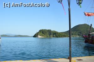 [P05] Imagine din portul Nydri din insula Lefkada, Grecia.  » foto by traian.leuca †
 - 
<span class="allrVoted glyphicon glyphicon-heart hidden" id="av1055067"></span>
<a class="m-l-10 hidden" id="sv1055067" onclick="voting_Foto_DelVot(,1055067,3173)" role="button">șterge vot <span class="glyphicon glyphicon-remove"></span></a>
<a id="v91055067" class=" c-red"  onclick="voting_Foto_SetVot(1055067)" role="button"><span class="glyphicon glyphicon-heart-empty"></span> <b>LIKE</b> = Votează poza</a> <img class="hidden"  id="f1055067W9" src="/imagini/loader.gif" border="0" /><span class="AjErrMes hidden" id="e1055067ErM"></span>