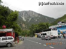 [P02] Muntii Pirin, in apropiere de Sandanski-aici, oprire fulger la duty-free. » foto by trandafir 1970*
 - 
<span class="allrVoted glyphicon glyphicon-heart hidden" id="av247116"></span>
<a class="m-l-10 hidden" id="sv247116" onclick="voting_Foto_DelVot(,247116,3173)" role="button">șterge vot <span class="glyphicon glyphicon-remove"></span></a>
<a id="v9247116" class=" c-red"  onclick="voting_Foto_SetVot(247116)" role="button"><span class="glyphicon glyphicon-heart-empty"></span> <b>LIKE</b> = Votează poza</a> <img class="hidden"  id="f247116W9" src="/imagini/loader.gif" border="0" /><span class="AjErrMes hidden" id="e247116ErM"></span>