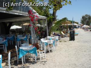 [P15] o taverna in Nidri langa mare » foto by adryana
 - 
<span class="allrVoted glyphicon glyphicon-heart hidden" id="av760129"></span>
<a class="m-l-10 hidden" id="sv760129" onclick="voting_Foto_DelVot(,760129,3173)" role="button">șterge vot <span class="glyphicon glyphicon-remove"></span></a>
<a id="v9760129" class=" c-red"  onclick="voting_Foto_SetVot(760129)" role="button"><span class="glyphicon glyphicon-heart-empty"></span> <b>LIKE</b> = Votează poza</a> <img class="hidden"  id="f760129W9" src="/imagini/loader.gif" border="0" /><span class="AjErrMes hidden" id="e760129ErM"></span>