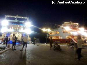 [P08] Doi dintre cei trei muschetari ai croaziereleor, vaporasele Makedonia Palace si Eptanisos » foto by dorgo
 - 
<span class="allrVoted glyphicon glyphicon-heart hidden" id="av519395"></span>
<a class="m-l-10 hidden" id="sv519395" onclick="voting_Foto_DelVot(,519395,3173)" role="button">șterge vot <span class="glyphicon glyphicon-remove"></span></a>
<a id="v9519395" class=" c-red"  onclick="voting_Foto_SetVot(519395)" role="button"><span class="glyphicon glyphicon-heart-empty"></span> <b>LIKE</b> = Votează poza</a> <img class="hidden"  id="f519395W9" src="/imagini/loader.gif" border="0" /><span class="AjErrMes hidden" id="e519395ErM"></span>
