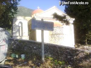 [P10] Sa fie scris acolo numele bisericii? Sau e doar un anunt de genul 'va rugam sa aruncati gunoiul la tomberon'.  » foto by dorgo
 - 
<span class="allrVoted glyphicon glyphicon-heart hidden" id="av678359"></span>
<a class="m-l-10 hidden" id="sv678359" onclick="voting_Foto_DelVot(,678359,3173)" role="button">șterge vot <span class="glyphicon glyphicon-remove"></span></a>
<a id="v9678359" class=" c-red"  onclick="voting_Foto_SetVot(678359)" role="button"><span class="glyphicon glyphicon-heart-empty"></span> <b>LIKE</b> = Votează poza</a> <img class="hidden"  id="f678359W9" src="/imagini/loader.gif" border="0" /><span class="AjErrMes hidden" id="e678359ErM"></span>