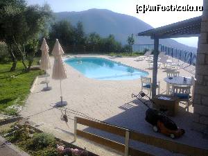 [P06] Dupa bifurcatie, o luam la dreapta, unde, in spatele unui paianjen, apare o vila cu piscina » foto by dorgo
 - 
<span class="allrVoted glyphicon glyphicon-heart hidden" id="av678355"></span>
<a class="m-l-10 hidden" id="sv678355" onclick="voting_Foto_DelVot(,678355,3173)" role="button">șterge vot <span class="glyphicon glyphicon-remove"></span></a>
<a id="v9678355" class=" c-red"  onclick="voting_Foto_SetVot(678355)" role="button"><span class="glyphicon glyphicon-heart-empty"></span> <b>LIKE</b> = Votează poza</a> <img class="hidden"  id="f678355W9" src="/imagini/loader.gif" border="0" /><span class="AjErrMes hidden" id="e678355ErM"></span>