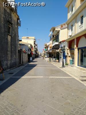 [P22] Lefkada town » foto by Catalin Mate
 - 
<span class="allrVoted glyphicon glyphicon-heart hidden" id="av891771"></span>
<a class="m-l-10 hidden" id="sv891771" onclick="voting_Foto_DelVot(,891771,3173)" role="button">șterge vot <span class="glyphicon glyphicon-remove"></span></a>
<a id="v9891771" class=" c-red"  onclick="voting_Foto_SetVot(891771)" role="button"><span class="glyphicon glyphicon-heart-empty"></span> <b>LIKE</b> = Votează poza</a> <img class="hidden"  id="f891771W9" src="/imagini/loader.gif" border="0" /><span class="AjErrMes hidden" id="e891771ErM"></span>