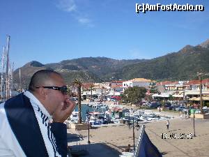 [P57] Portul din Nidri vazut de pe Nidri Star I inainte de plecarea in croaziera » foto by irinad
 - 
<span class="allrVoted glyphicon glyphicon-heart hidden" id="av596825"></span>
<a class="m-l-10 hidden" id="sv596825" onclick="voting_Foto_DelVot(,596825,3173)" role="button">șterge vot <span class="glyphicon glyphicon-remove"></span></a>
<a id="v9596825" class=" c-red"  onclick="voting_Foto_SetVot(596825)" role="button"><span class="glyphicon glyphicon-heart-empty"></span> <b>LIKE</b> = Votează poza</a> <img class="hidden"  id="f596825W9" src="/imagini/loader.gif" border="0" /><span class="AjErrMes hidden" id="e596825ErM"></span>