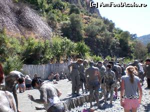 [P51] Turişti încercând tratamentele de frumuseţe cu nămol » foto by irinad
 - 
<span class="allrVoted glyphicon glyphicon-heart hidden" id="av615059"></span>
<a class="m-l-10 hidden" id="sv615059" onclick="voting_Foto_DelVot(,615059,3186)" role="button">șterge vot <span class="glyphicon glyphicon-remove"></span></a>
<a id="v9615059" class=" c-red"  onclick="voting_Foto_SetVot(615059)" role="button"><span class="glyphicon glyphicon-heart-empty"></span> <b>LIKE</b> = Votează poza</a> <img class="hidden"  id="f615059W9" src="/imagini/loader.gif" border="0" /><span class="AjErrMes hidden" id="e615059ErM"></span>