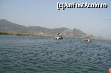 [P01] barcute in delta dalyan » foto by damiza
 - 
<span class="allrVoted glyphicon glyphicon-heart hidden" id="av87634"></span>
<a class="m-l-10 hidden" id="sv87634" onclick="voting_Foto_DelVot(,87634,3186)" role="button">șterge vot <span class="glyphicon glyphicon-remove"></span></a>
<a id="v987634" class=" c-red"  onclick="voting_Foto_SetVot(87634)" role="button"><span class="glyphicon glyphicon-heart-empty"></span> <b>LIKE</b> = Votează poza</a> <img class="hidden"  id="f87634W9" src="/imagini/loader.gif" border="0" /><span class="AjErrMes hidden" id="e87634ErM"></span>
