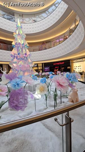 [P20] Nakheel Mall » foto by Aniram
 - 
<span class="allrVoted glyphicon glyphicon-heart hidden" id="av1409075"></span>
<a class="m-l-10 hidden" id="sv1409075" onclick="voting_Foto_DelVot(,1409075,3199)" role="button">șterge vot <span class="glyphicon glyphicon-remove"></span></a>
<a id="v91409075" class=" c-red"  onclick="voting_Foto_SetVot(1409075)" role="button"><span class="glyphicon glyphicon-heart-empty"></span> <b>LIKE</b> = Votează poza</a> <img class="hidden"  id="f1409075W9" src="/imagini/loader.gif" border="0" /><span class="AjErrMes hidden" id="e1409075ErM"></span>