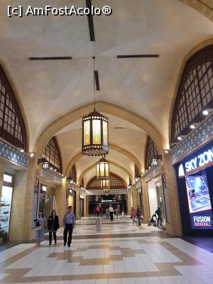 [P02] Battuta Mall » foto by Luci1970
 - 
<span class="allrVoted glyphicon glyphicon-heart hidden" id="av1138456"></span>
<a class="m-l-10 hidden" id="sv1138456" onclick="voting_Foto_DelVot(,1138456,3199)" role="button">șterge vot <span class="glyphicon glyphicon-remove"></span></a>
<a id="v91138456" class=" c-red"  onclick="voting_Foto_SetVot(1138456)" role="button"><span class="glyphicon glyphicon-heart-empty"></span> <b>LIKE</b> = Votează poza</a> <img class="hidden"  id="f1138456W9" src="/imagini/loader.gif" border="0" /><span class="AjErrMes hidden" id="e1138456ErM"></span>